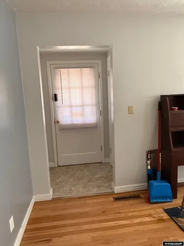 $179,900 | 806 East Jackson Avenue, Riverton, WY 82501