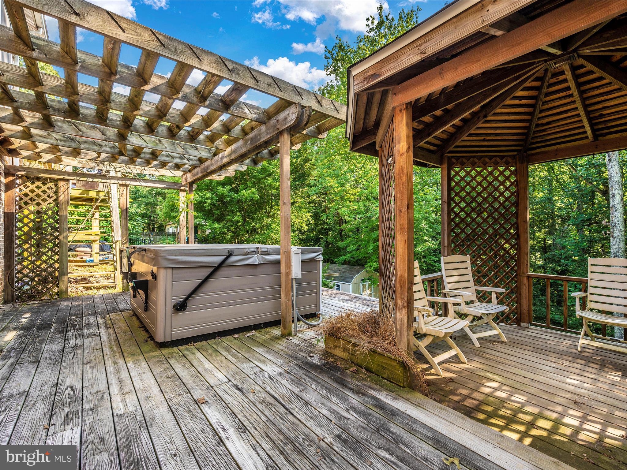 8208 Hilton Road Gaithersburg, MD 20882 - Photo 46 of 51 Deck