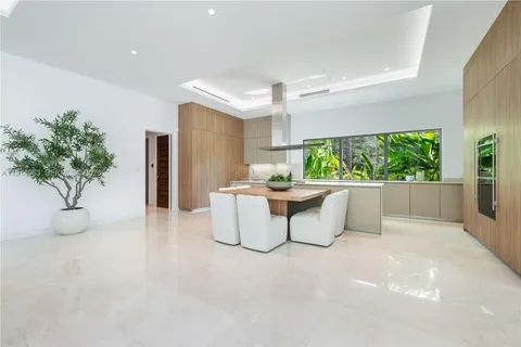 $9,650,000 | 6720 Southwest 98th Street, Pinecrest, FL 33156