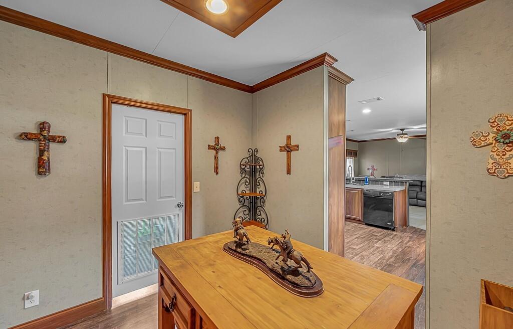 1176 Blue Cut Road North McGregor, TX 76657 - Photo 12 of 40