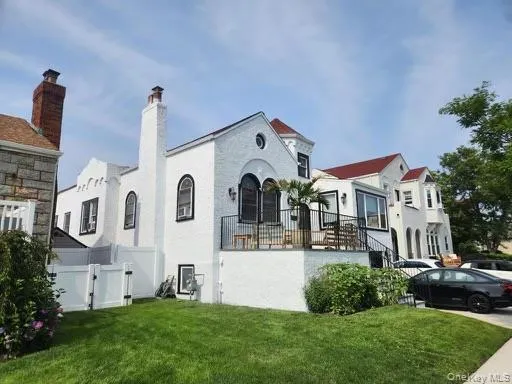 $5,800 | 45 West Penn Street, Long Beach, NY 11561
