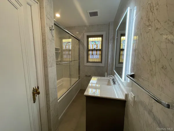 $5,800 | 45 West Penn Street, Long Beach, NY 11561