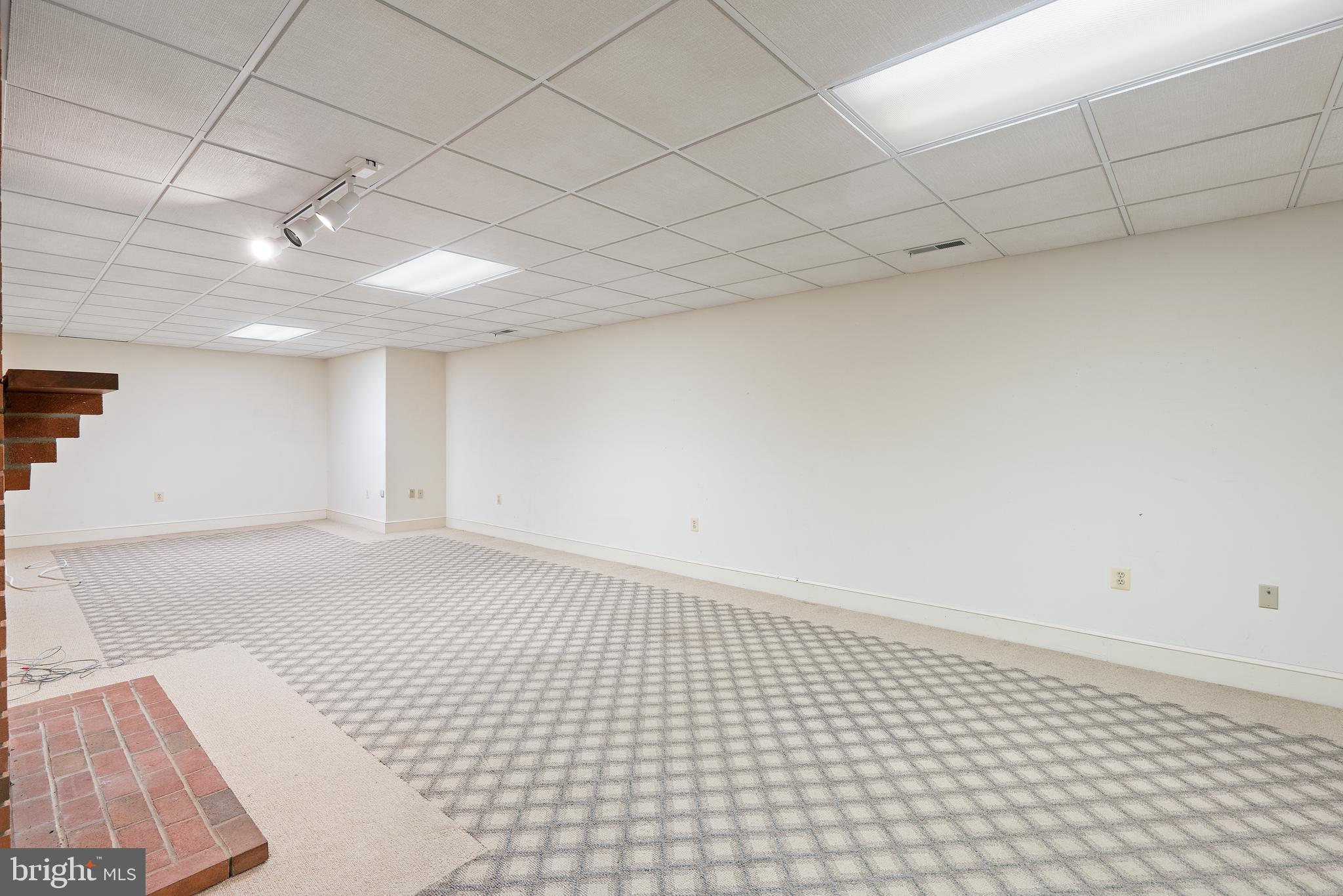 587 Foxcroft Road Warrenton, VA 20186 - Photo 28 of 38 Gallery Image 28