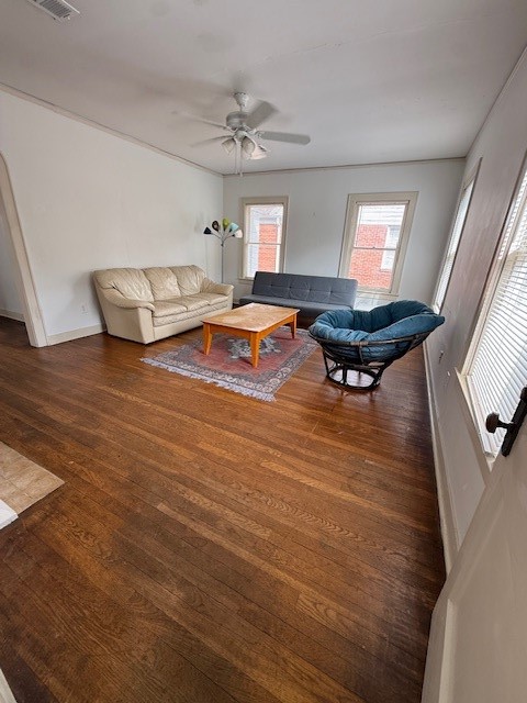 1710 Bolsover Street, Unit 2 Houston, TX 77005 - Photo 4 of 22 a living room with furniture and a wooden floor
