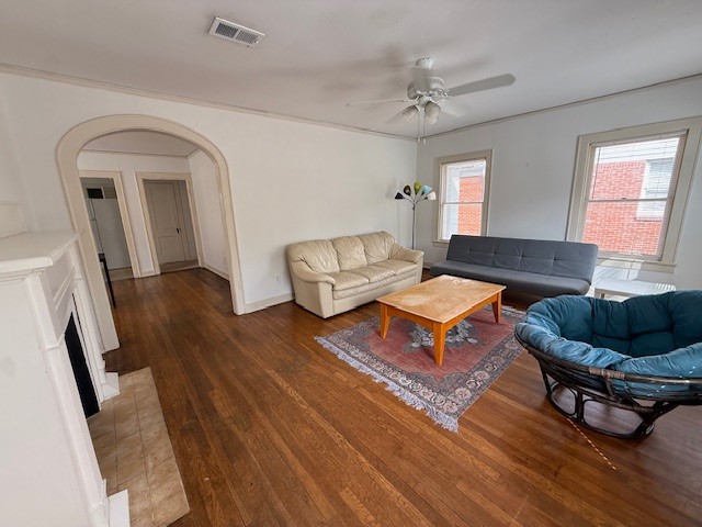 1710 Bolsover Street, Unit 2 Houston, TX 77005 - Photo 5 of 22 a living room with furniture and a wooden floor