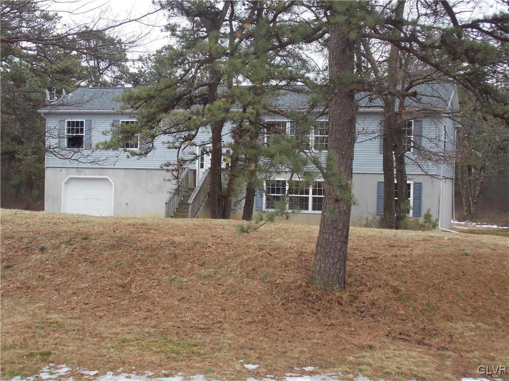 70 Robertson Road Jim Thorpe, PA 18229 - Photo 1 of 18 Gallery Image 1