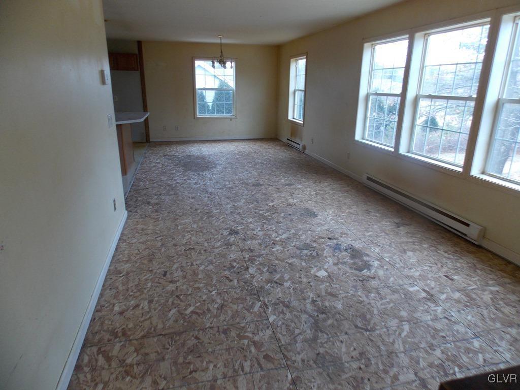 70 Robertson Road Jim Thorpe, PA 18229 - Photo 2 of 18 Gallery Image 2