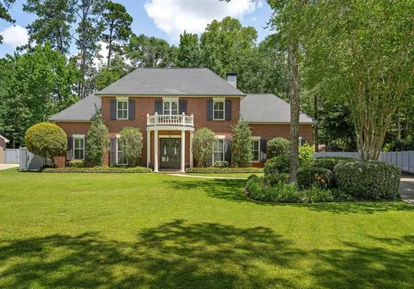 $765,000 | 104 Hermitage Place, Mandeville, LA 70471