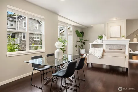 $699,000 | 1601 Northeast Katsura Street, Unit 103, Issaquah, WA 98029