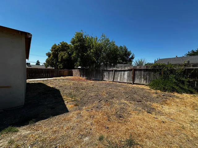 $315,000 | 5009 Estates Drive, Modesto, CA 95357