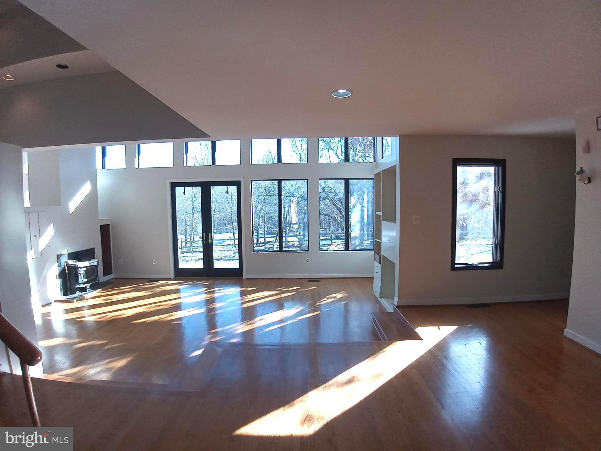 85 Troy Road Berkeley Springs, WV 25411 - Photo 5 of 32 Foyer/Living Room