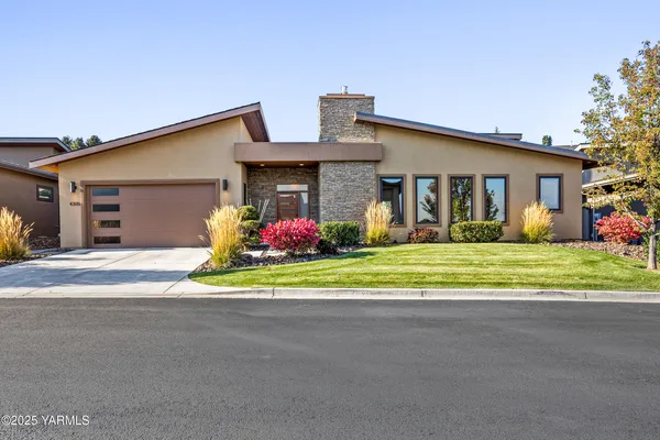$725,000 | 4305 Catalyss Way, Yakima, WA 98908