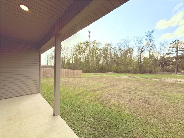 $1,900 | 39643 Deer Crossing Trail, Ponchatoula, LA 70454