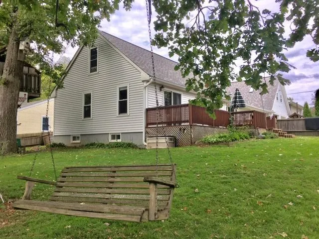 $2,200 | 37020 North Helen Drive, Lake Villa, IL 60046