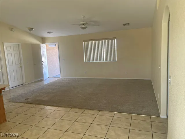 $1,700 | 901 Kansas Street, Pahrump, NV 89048