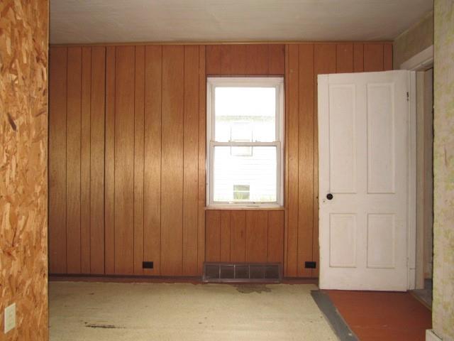 421 1st Street Chestnut Ridge, PA 15422 - Photo 11 of 31