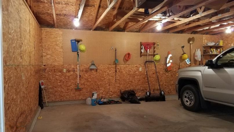 63638 Calvin Center Road Cassopolis, MI 49031 - Photo 35 of 49 Attached Garage