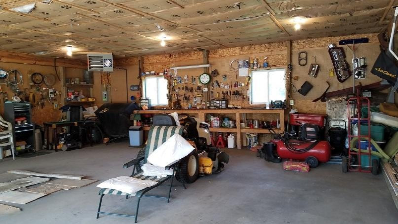 63638 Calvin Center Road Cassopolis, MI 49031 - Photo 40 of 49 Pole Barn Work Bench-Better