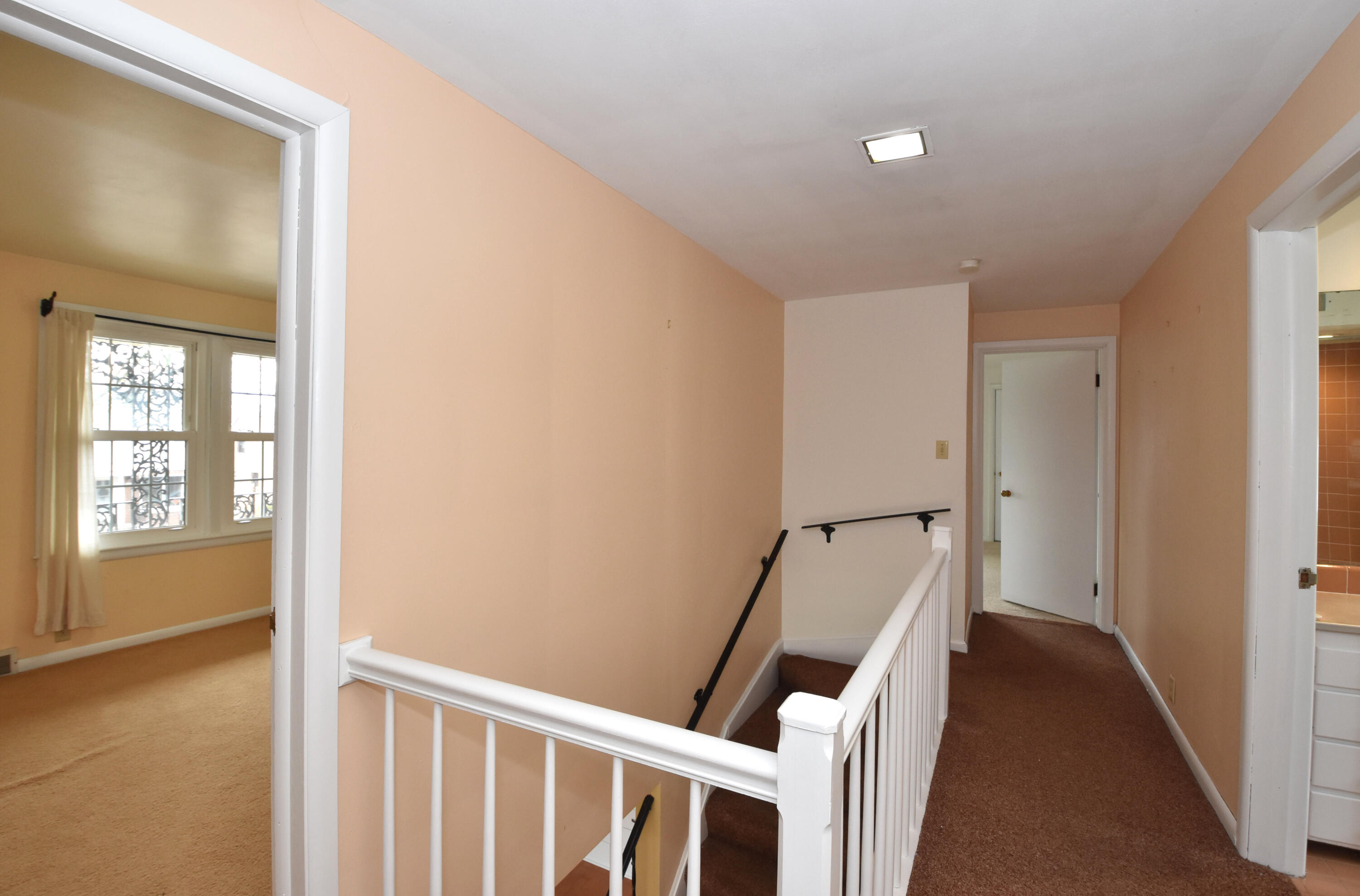 7200 West Locust Street Milwaukee, WI 53210 - Photo 23 of 47 Hall