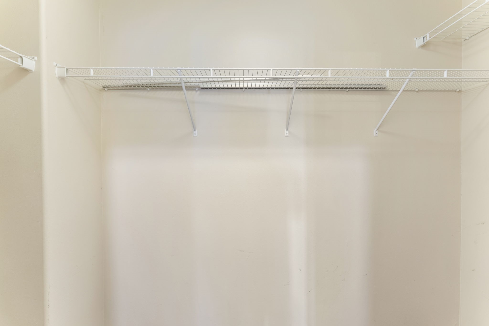 7203 Cool Springs Magnolia, TX 77354 - Photo 22 of 31 a close view of closet