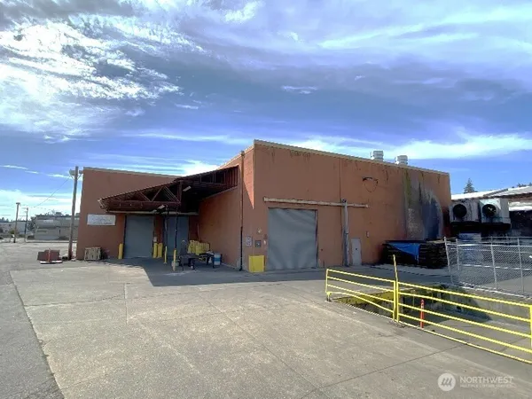 $5,400 | 2926 South Steele Street, Tacoma, WA 98409