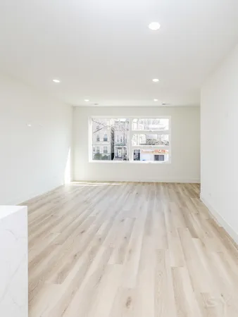 $2,650 | 5530 South Michigan Avenue, Unit 1, Chicago, IL 60637