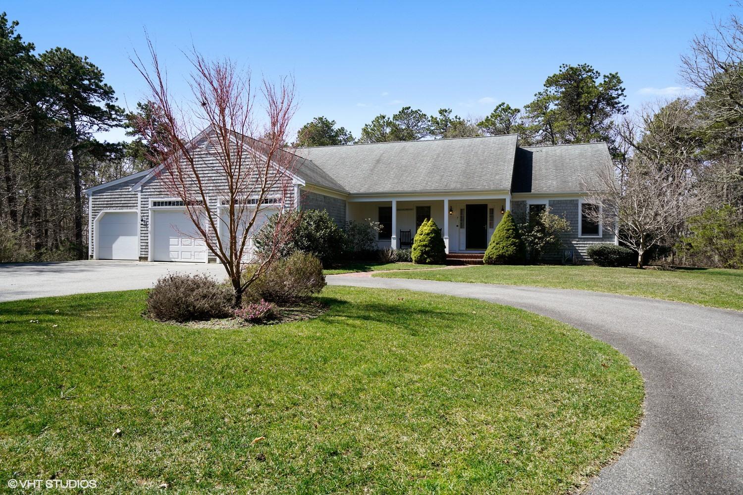7 Whelan Road Harwich, MA 02645 - Photo 2 of 24 01_7WhelanRoad_57_FrontView_MLSuse_1500x