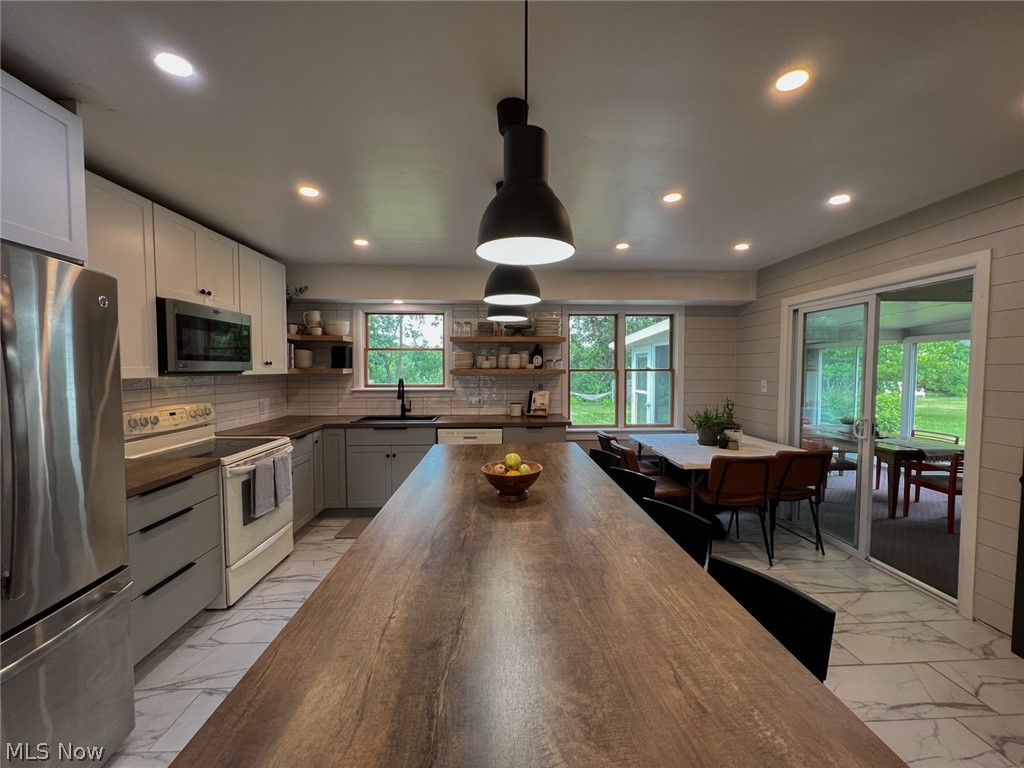 2251 Springfield Center Road Akron, OH 44312 - Photo 5 of 20 Gallery Image 5