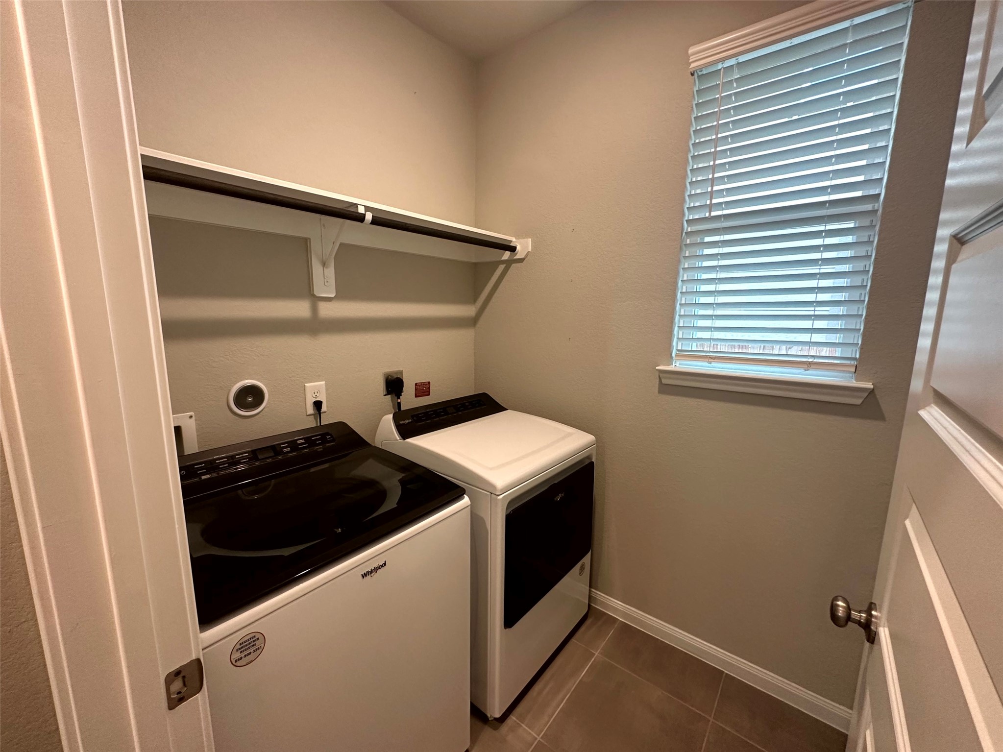 7072 Silverleaf Oak Street Conroe, TX 77304 - Photo 17 of 18 Utility room.