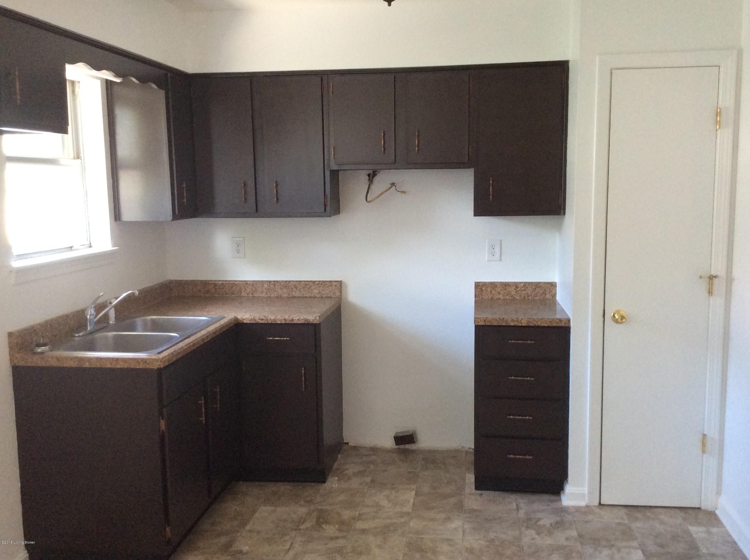 11202 Torrington Road Louisville, KY 40272 - Photo 30 of 42 108