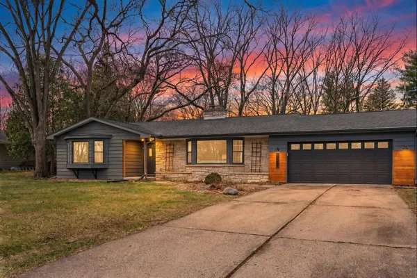 $629,900 | 2914 Grandview Boulevard, Madison, WI 53713