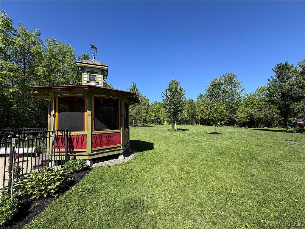 285 Cook Road East Aurora, NY 14052 - Photo 34 of 47