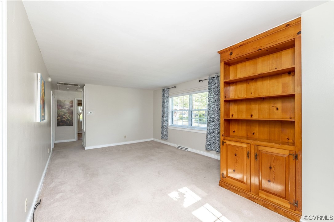 6513 Holliday Road Richmond, VA 23225 - Photo 5 of 24 Gallery Image 5