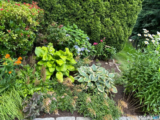 $675,000 | 33 Old Field Hill Road, Unit 21, Southbury, CT 06488