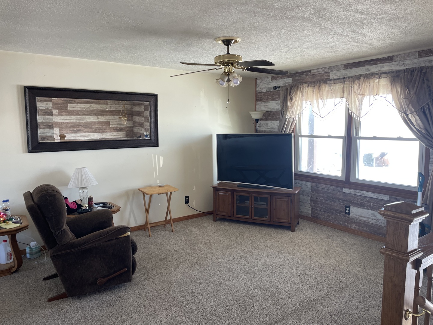 316 South 4000 West Road Kankakee, IL 60901 - Photo 3 of 13 a living room with furniture and a flat screen tv