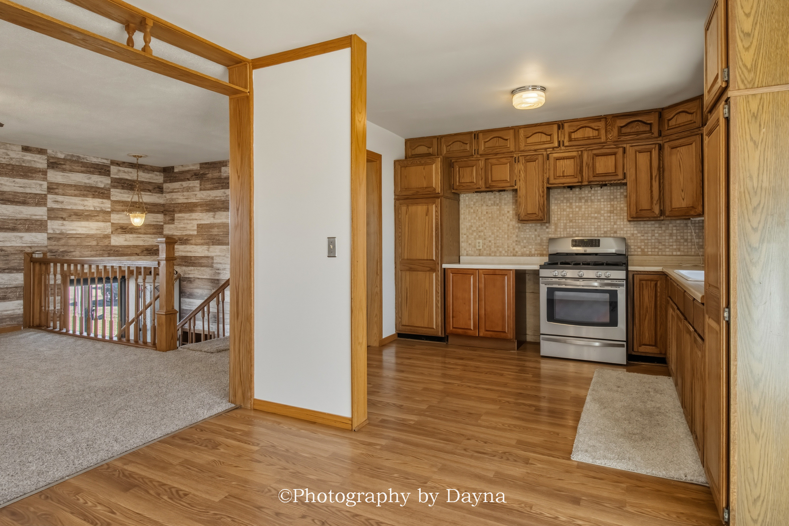 316 South 4000 West Road Kankakee, IL 60901 - Photo 7 of 29 a kitchen with stainless steel appliances granite countertop a refrigerator and a stove