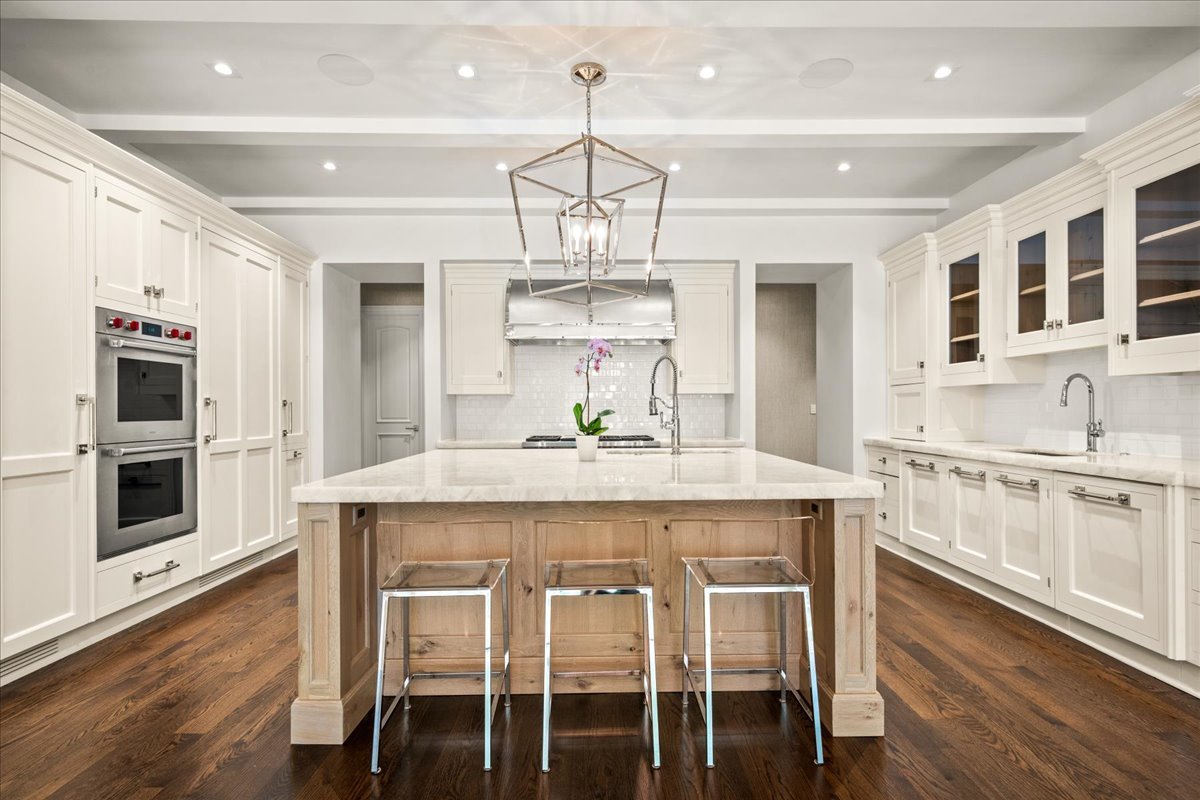 81 Locust Road Winnetka, IL 60093 - Photo 29 of 106 Gallery Image 29