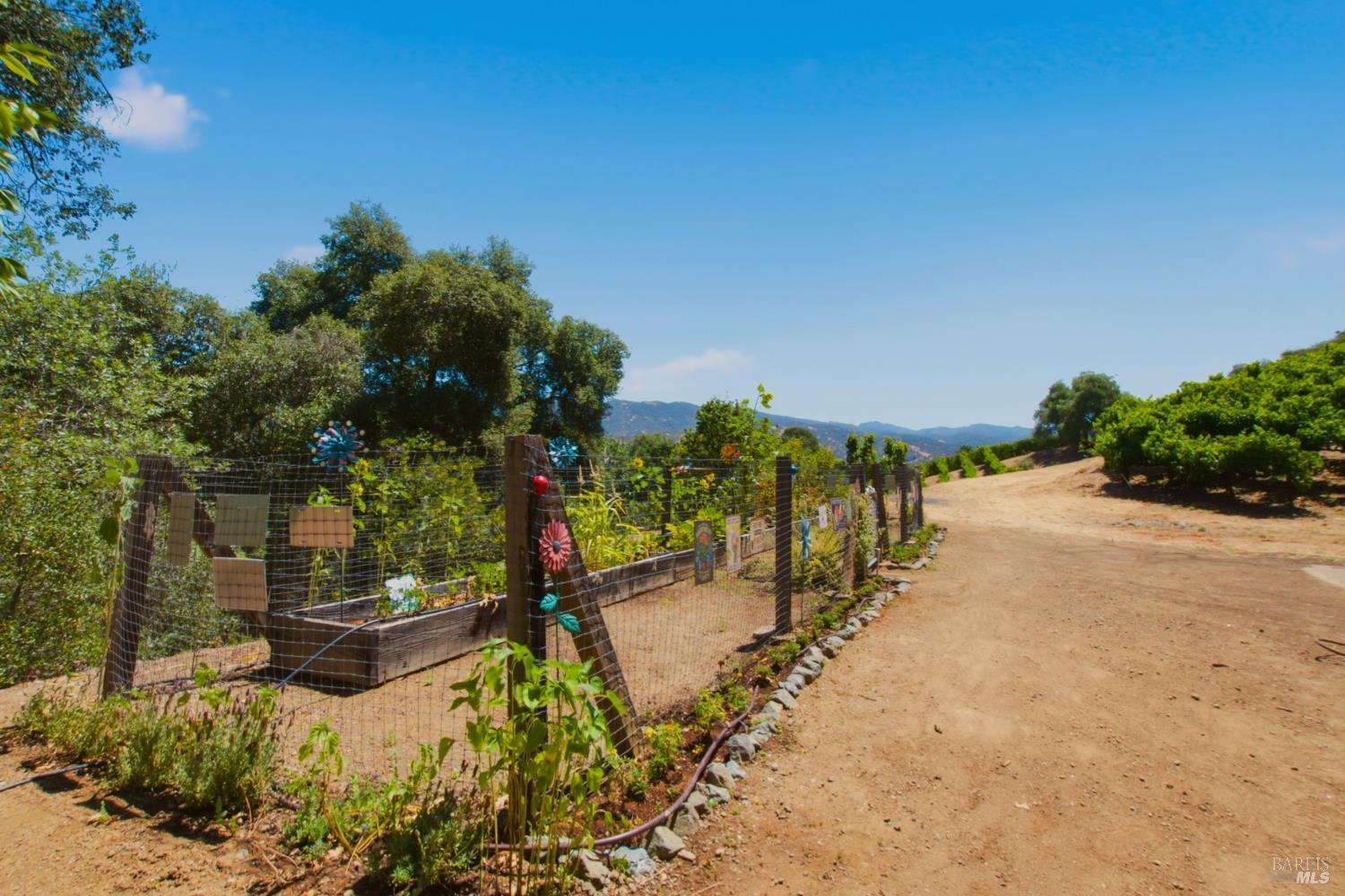 5301 Lake Ridge Road Ukiah, CA 95482 - Photo 27 of 59