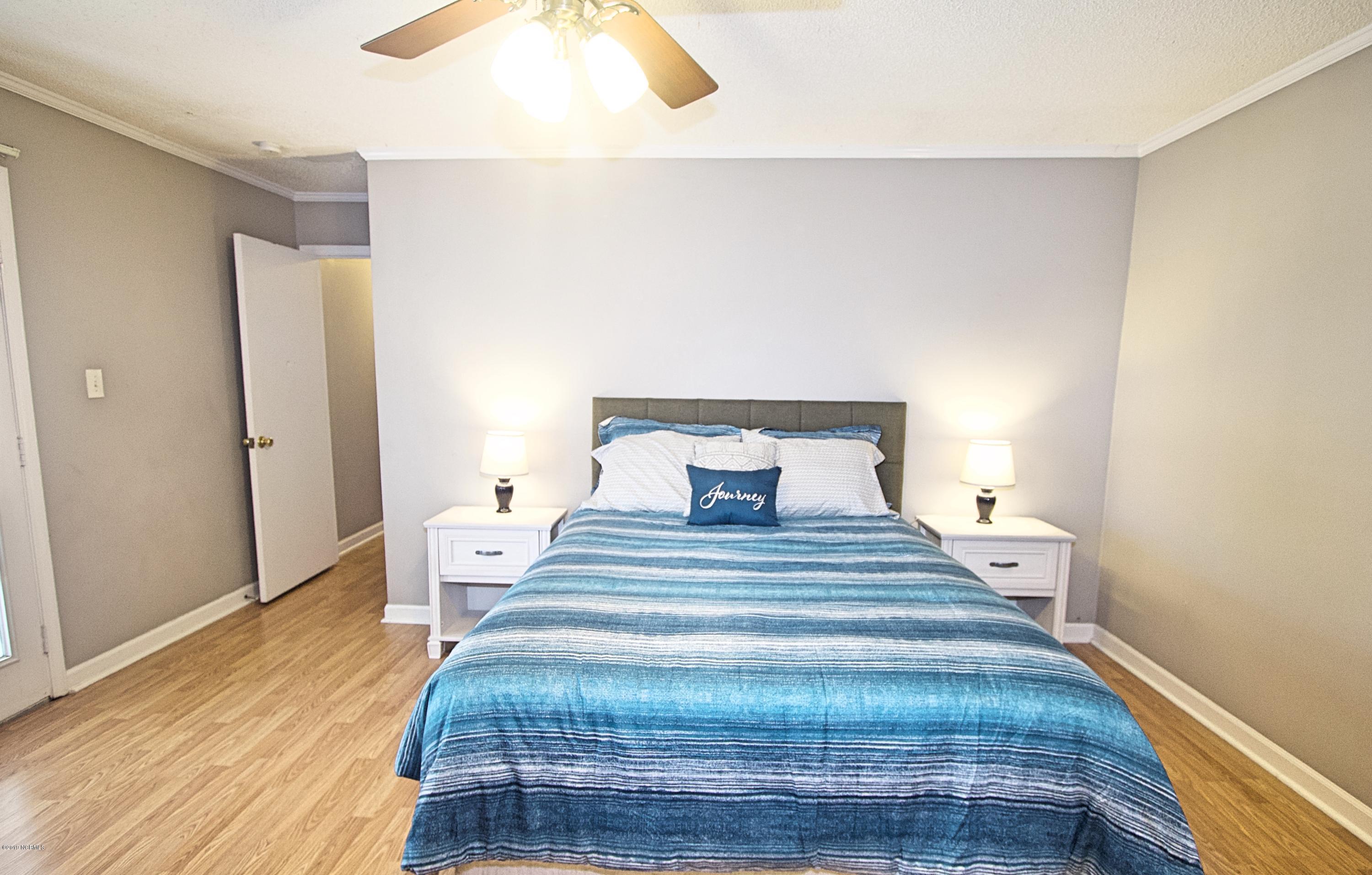 4909 Briarhill Road New Bern, NC 28562 - Photo 23 of 33 Master Bedroom-1
