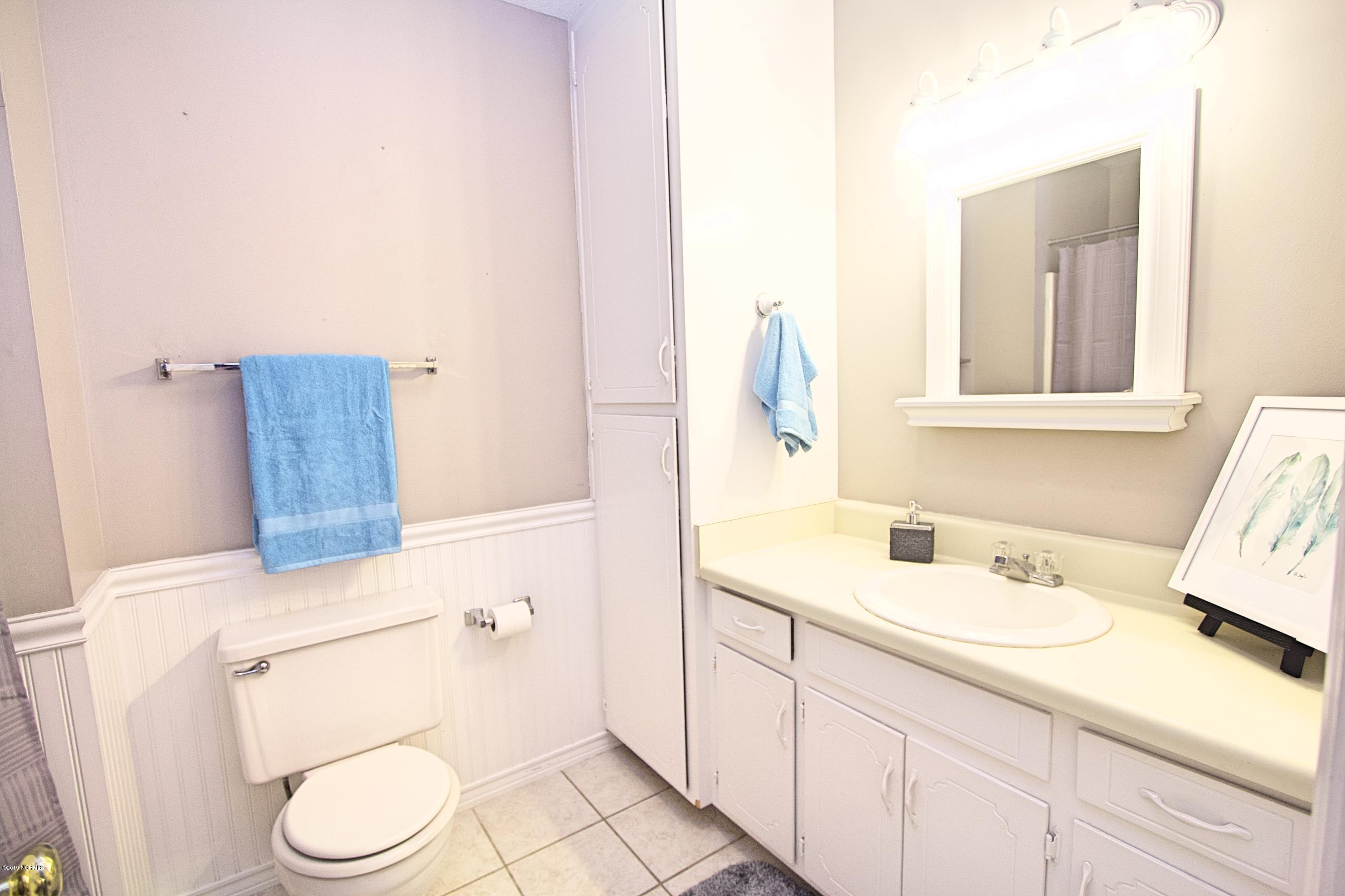 4909 Briarhill Road New Bern, NC 28562 - Photo 25 of 33 Master Bath-1