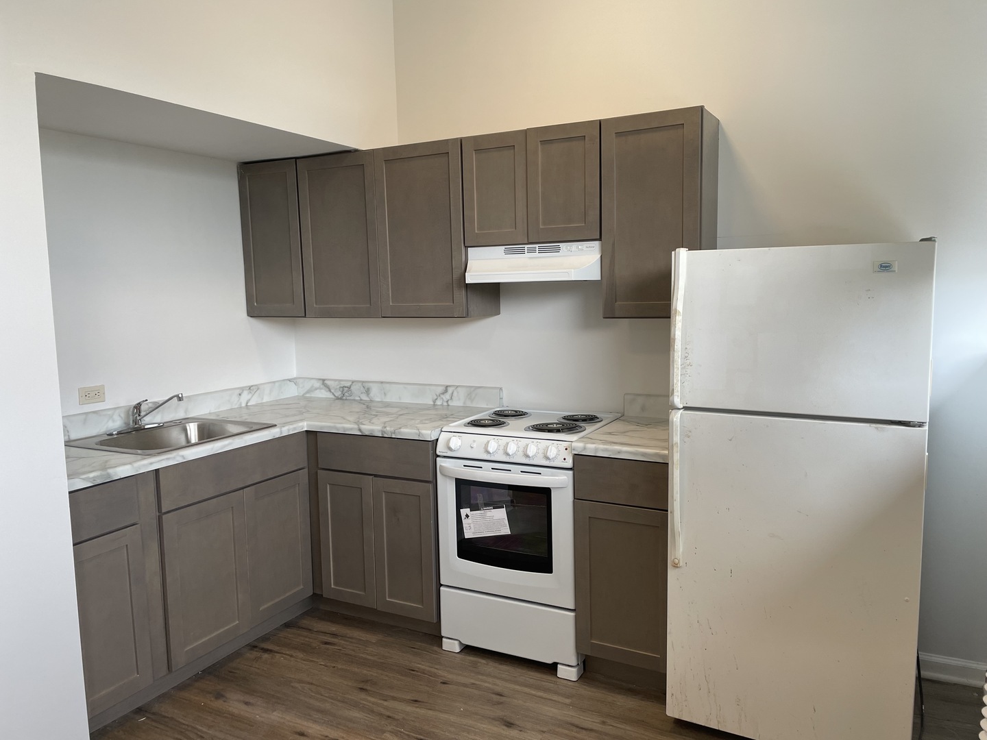 3400 Main Street, Unit 2B Skokie, IL 60076 - Photo 3 of 13