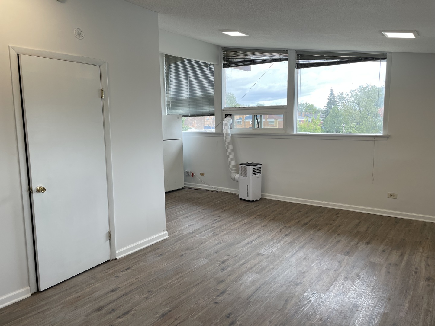 3400 Main Street, Unit 2B Skokie, IL 60076 - Photo 6 of 13