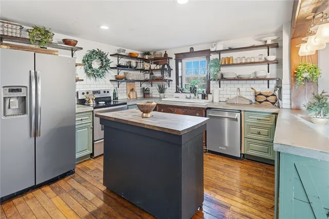 $699,900 | 97 Angell Road, Cumberland, RI 02864