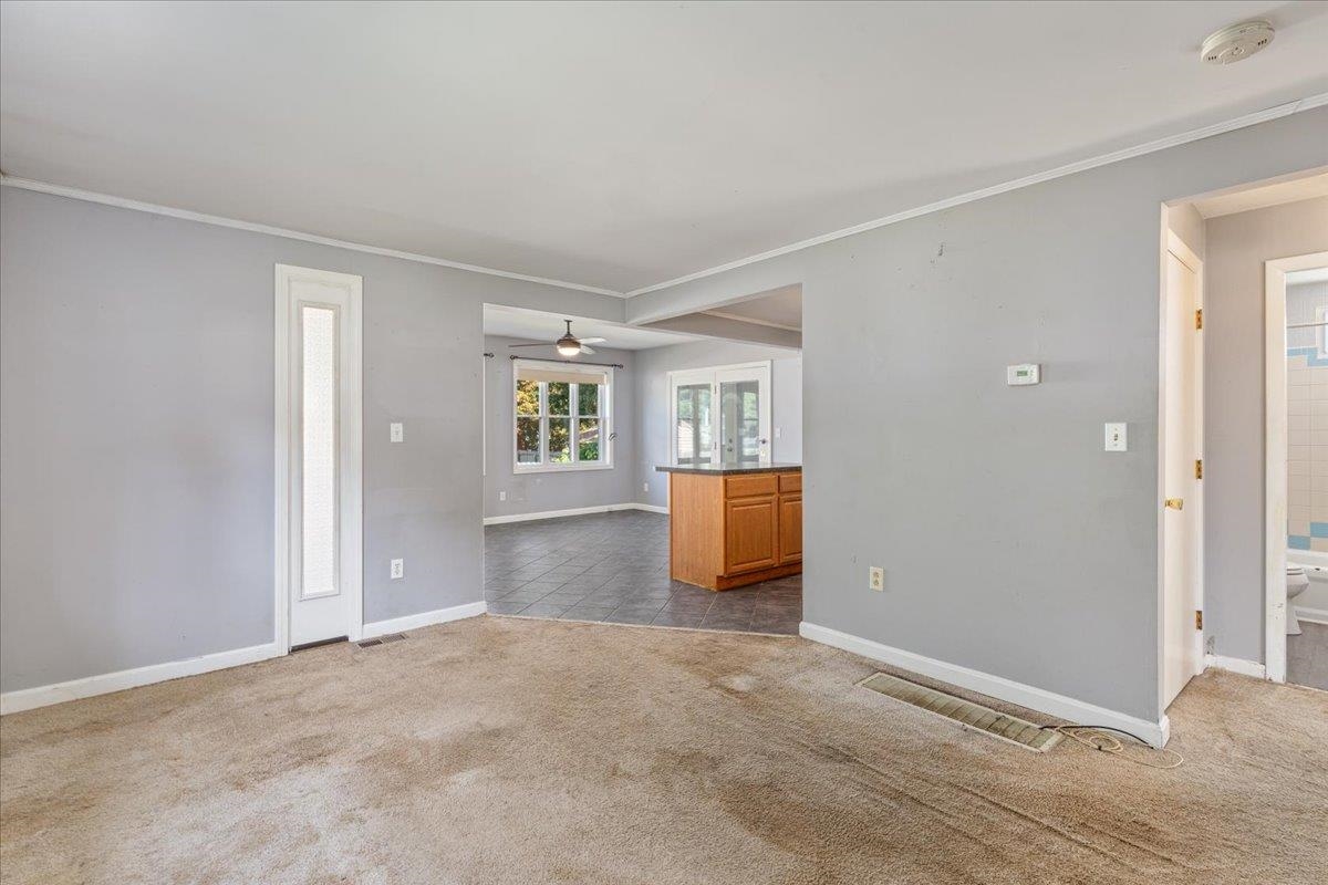 21 Douglass Way Exeter, NH 03833 - Photo 12 of 39