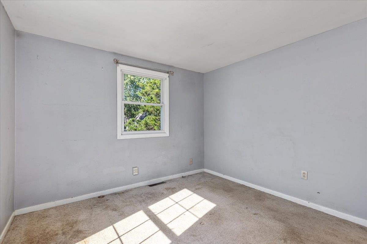 21 Douglass Way Exeter, NH 03833 - Photo 17 of 39