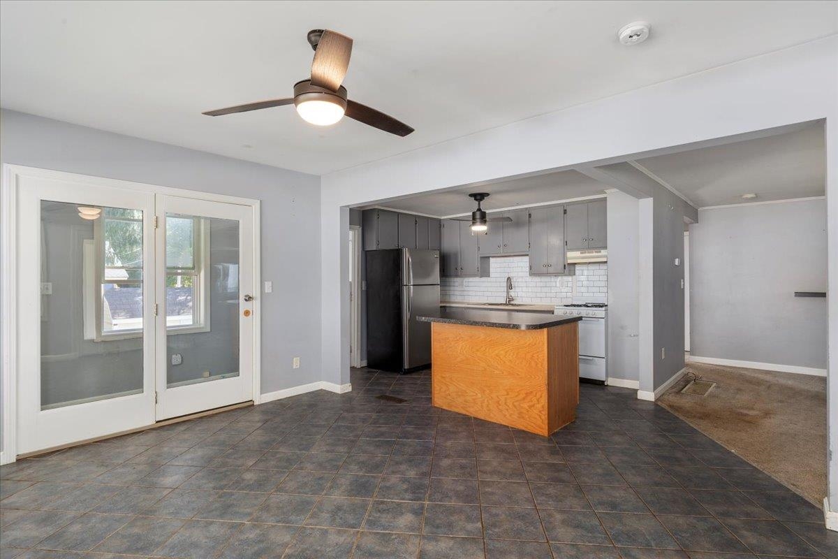 21 Douglass Way Exeter, NH 03833 - Photo 5 of 39