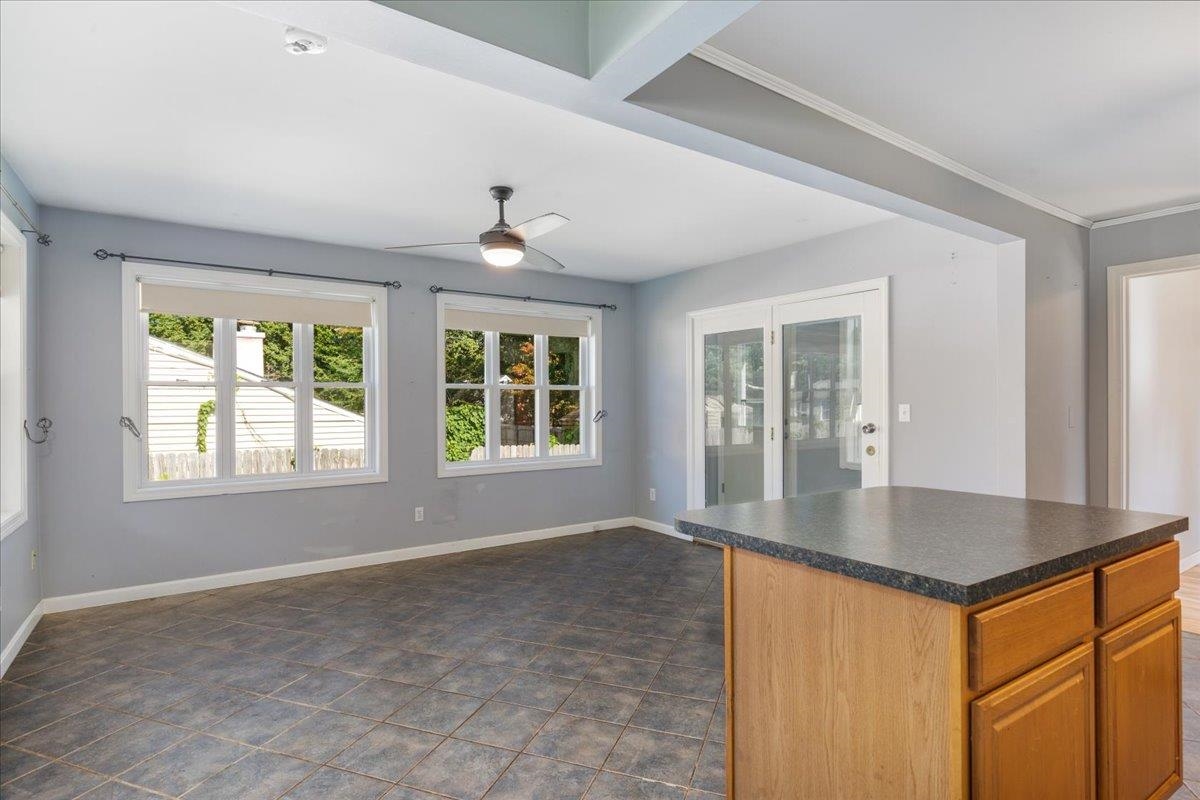 21 Douglass Way Exeter, NH 03833 - Photo 8 of 39