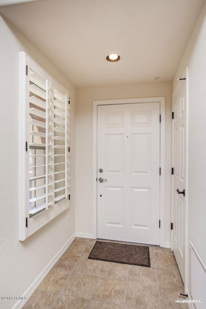 3935 East Rough Rider Road, Unit 1068 Phoenix, AZ 85050 - Photo 5 of 25 Entry