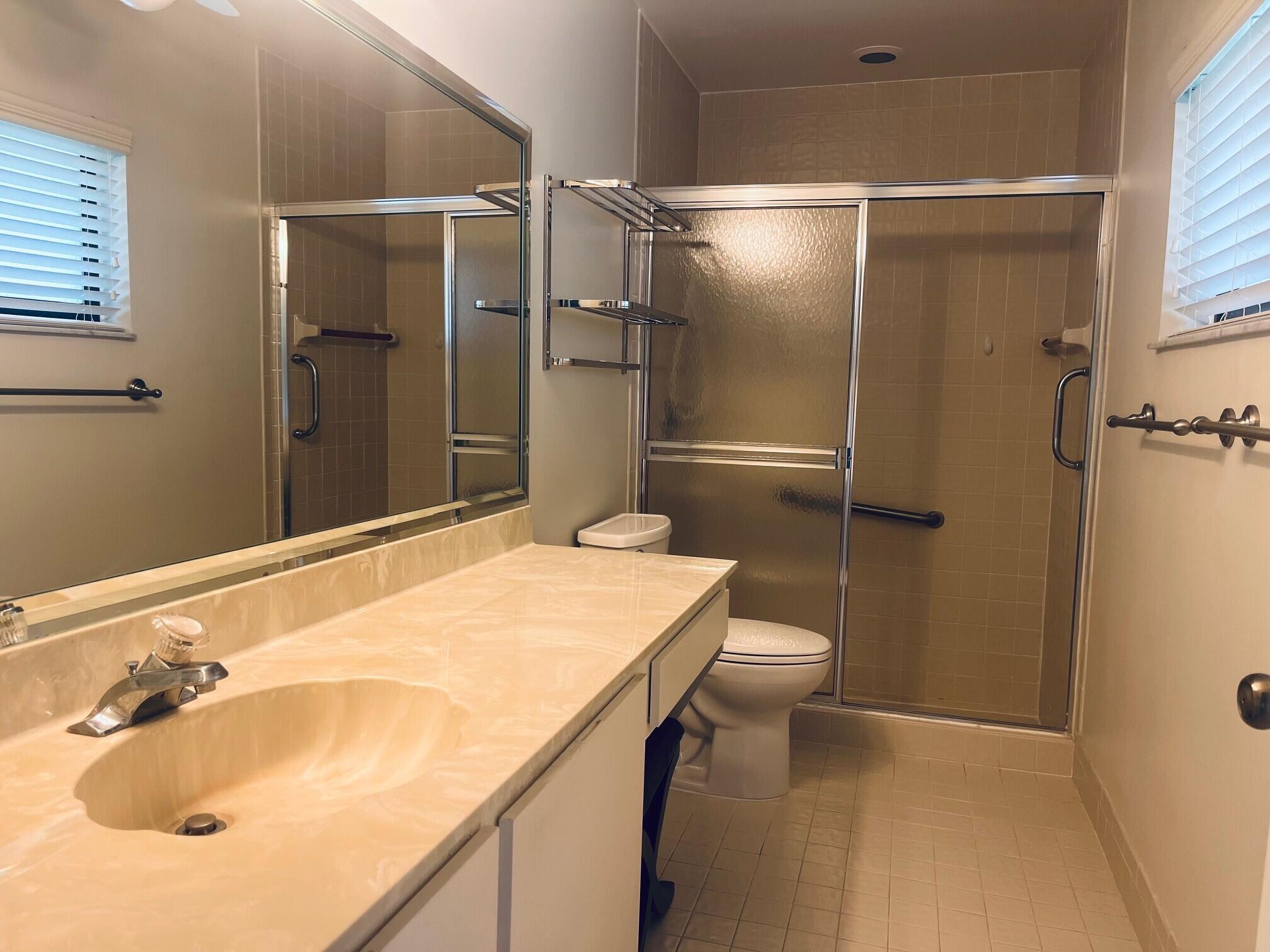 18619 Breezy Palm Way Boca Raton, FL 33496 - Photo 23 of 41 V28 Primary Bath main