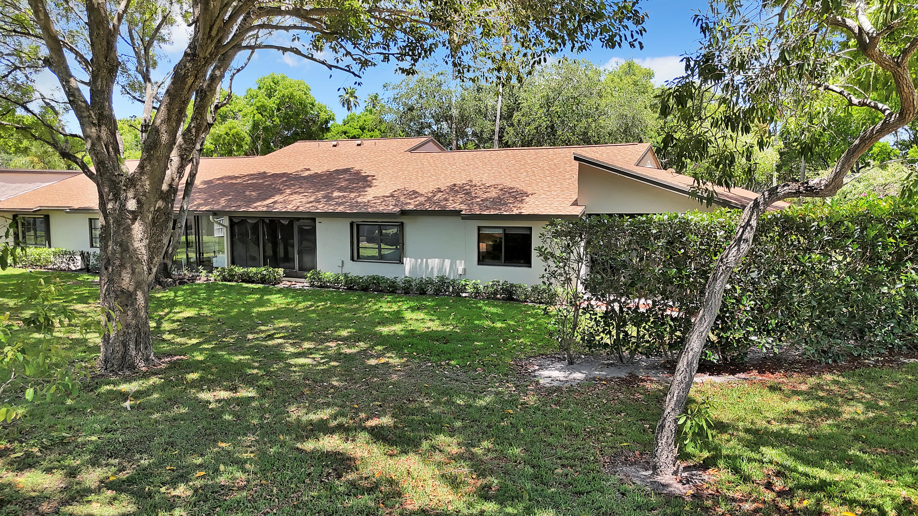 18619 Breezy Palm Way Boca Raton, FL 33496 - Photo 4 of 41 V6 Rear of Villa -10